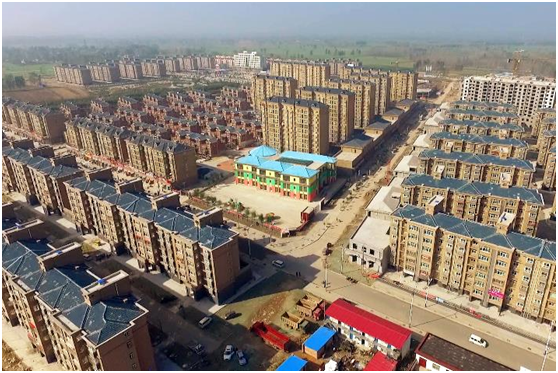 抓党建崛起一座新城